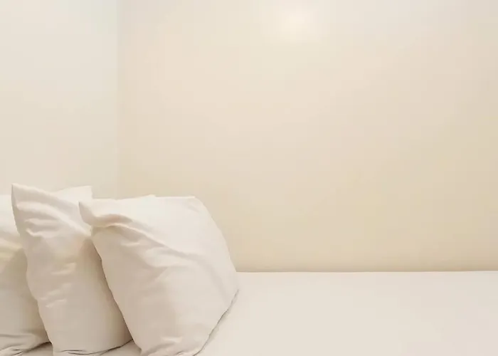 Apartment George 2br Netflix Pool Wi-fi Trees Residences Qc Manila