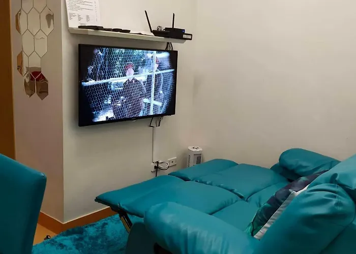 Apartment George 2br Netflix Pool Wi-fi Trees Residences Qc Manila
